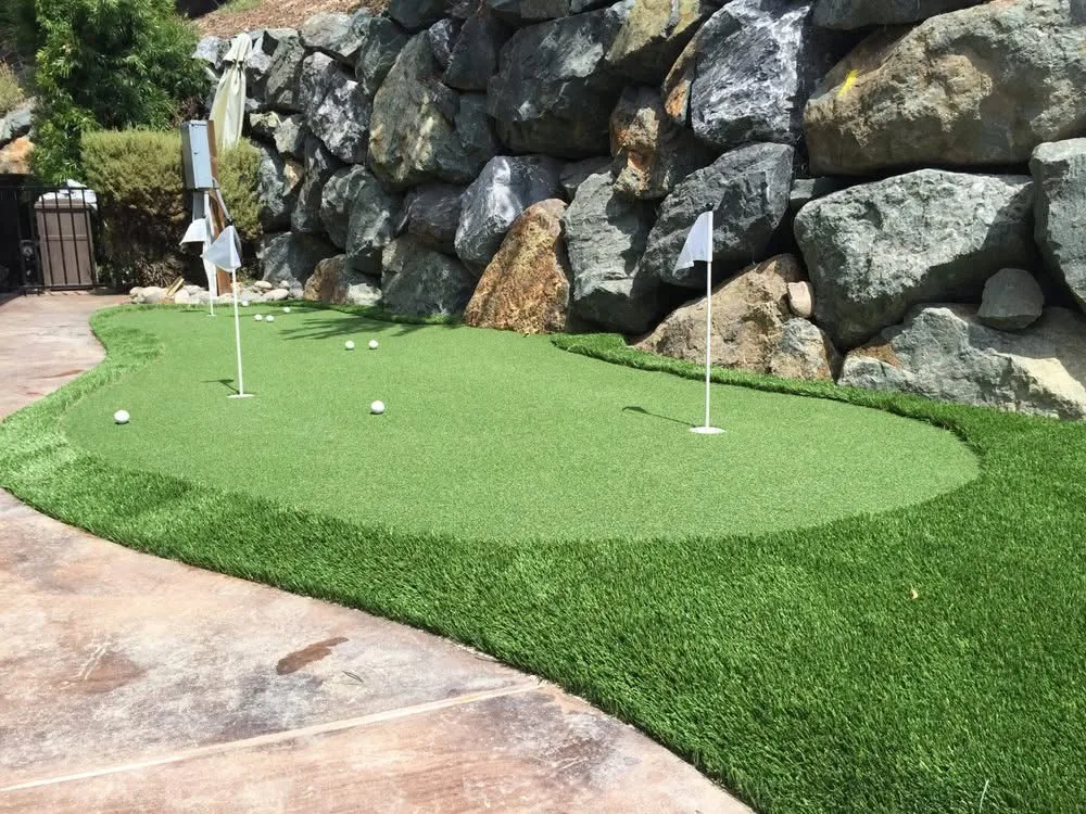 Golf practice green